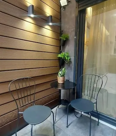 Apartment 'υρια House's *