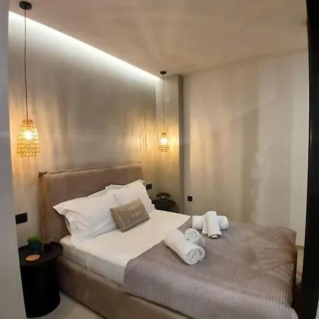 'υρια House's * Thessaloniki
