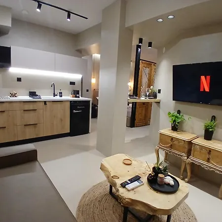 'υρια House's Apartment